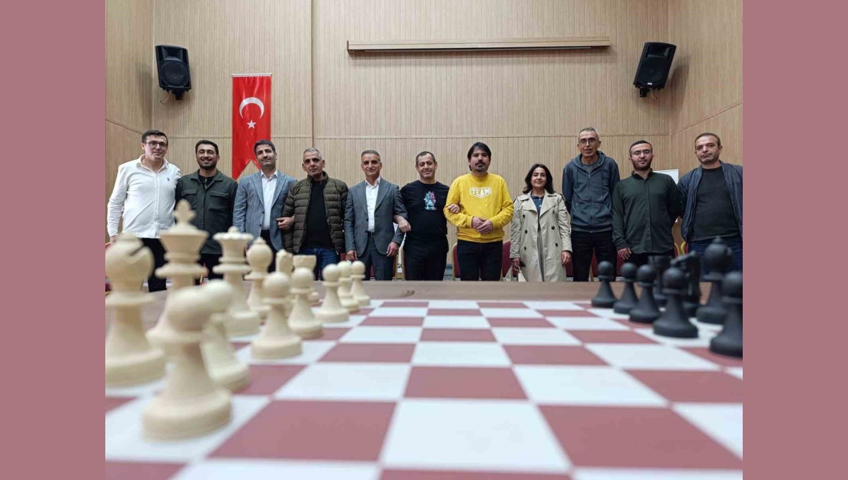 Elazığ'da düzenlenen satranç turnuvası sona erdi