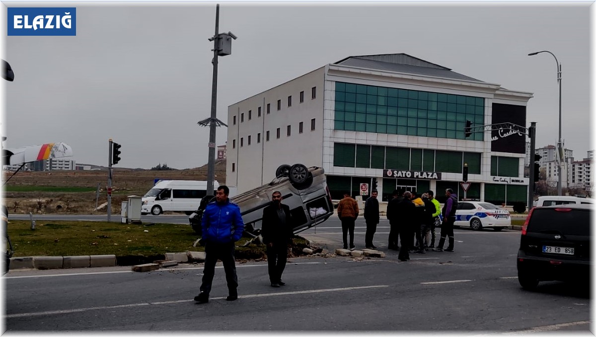 Elazığ'da emniyet kemeri hayat kurtardı