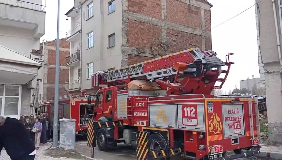 Elazığ'da ev yangını