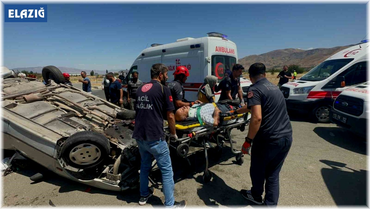 Elazığ'da feci kaza: 1 ölü, 2'si ağır 4 yaralı