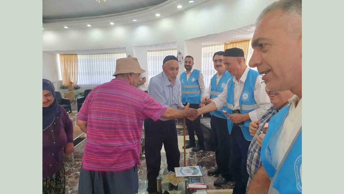 Elazığ'da Gazi Huzurevi'nde gönül sohbetleri sürüyor