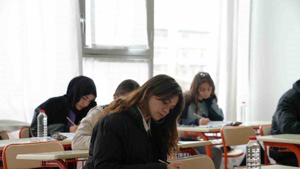 Elazığ'da 'Gelecek Sensin' Projesine tam destek