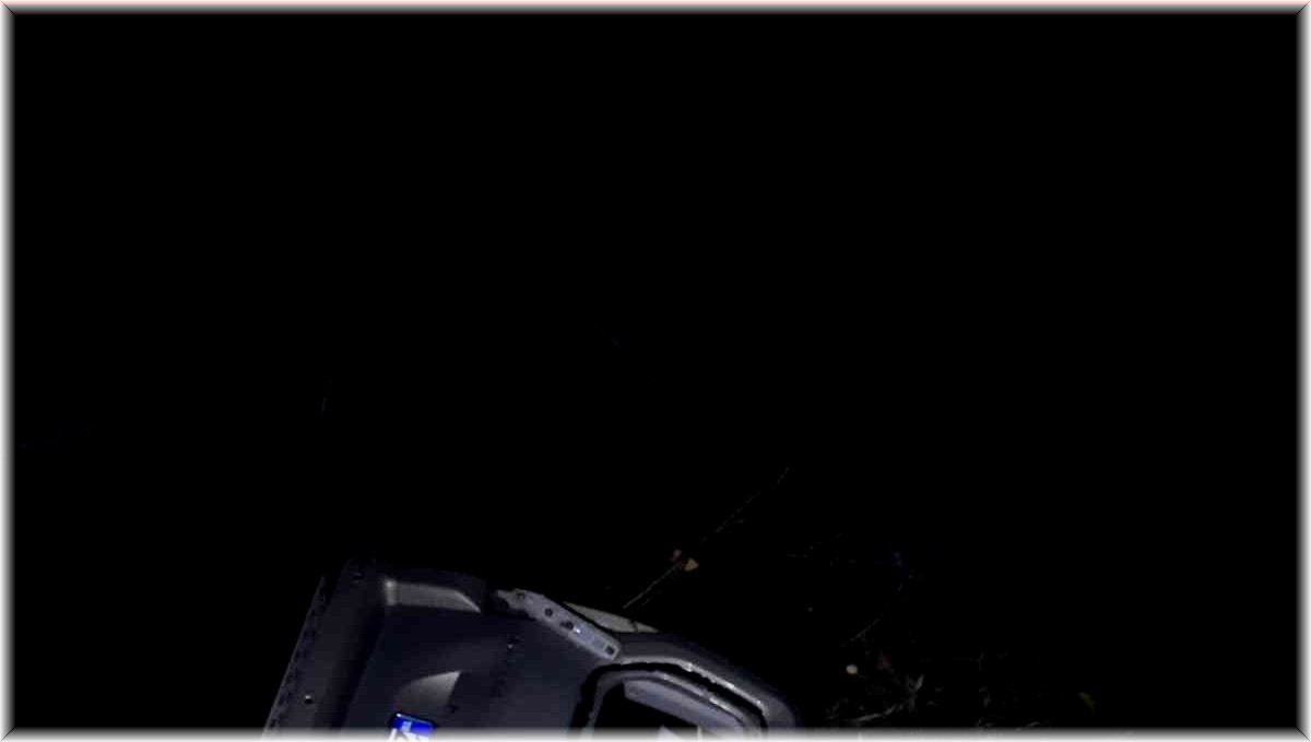 Elazığ'da hafif ticari araç şarampole uçtu: 6 yaralı