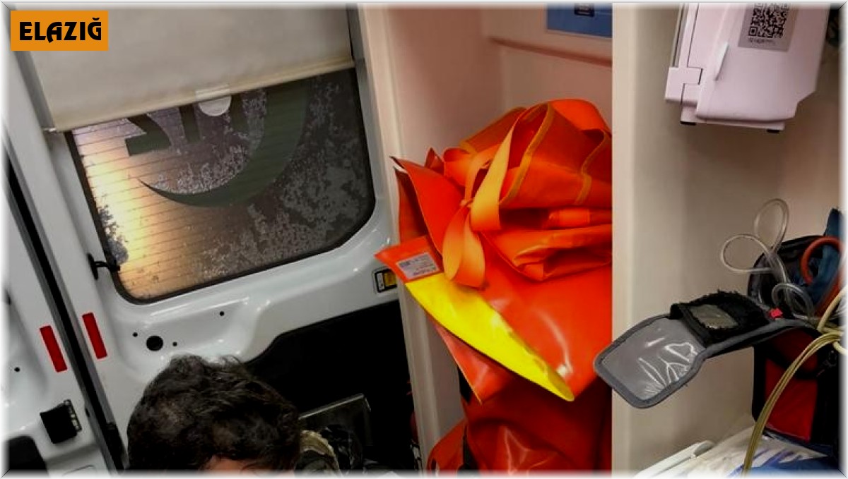 Elazığ'da hasta çocuğun yardımına UMKE ekipleri yetişti