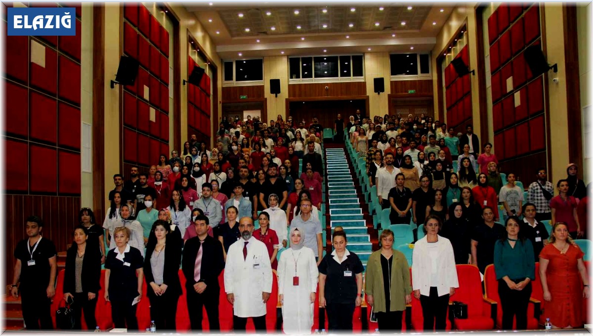 Elazığ'da 'Hemşirelikte Güçlendirme' konferansı verildi