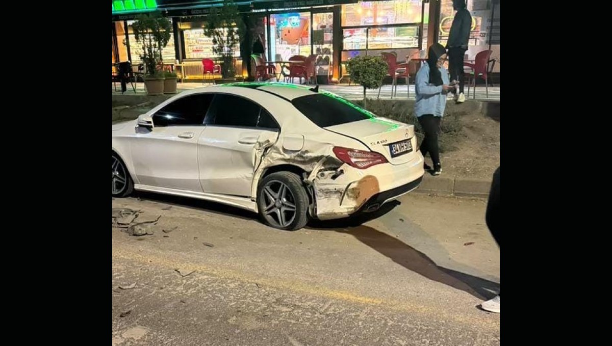 Elazığ'da iki otomobil çarpıştı: 1 yaralı