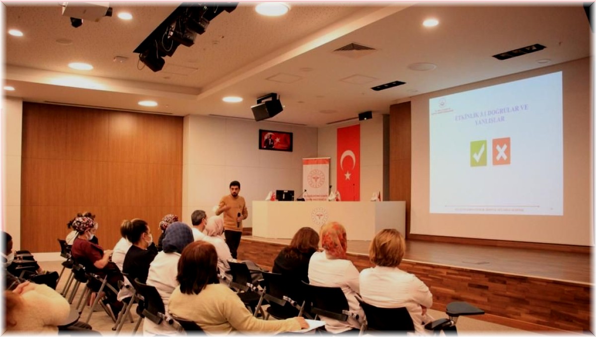 Elazığ'da 'Kadına Yönelik Şiddetle Mücadele' eğitimi