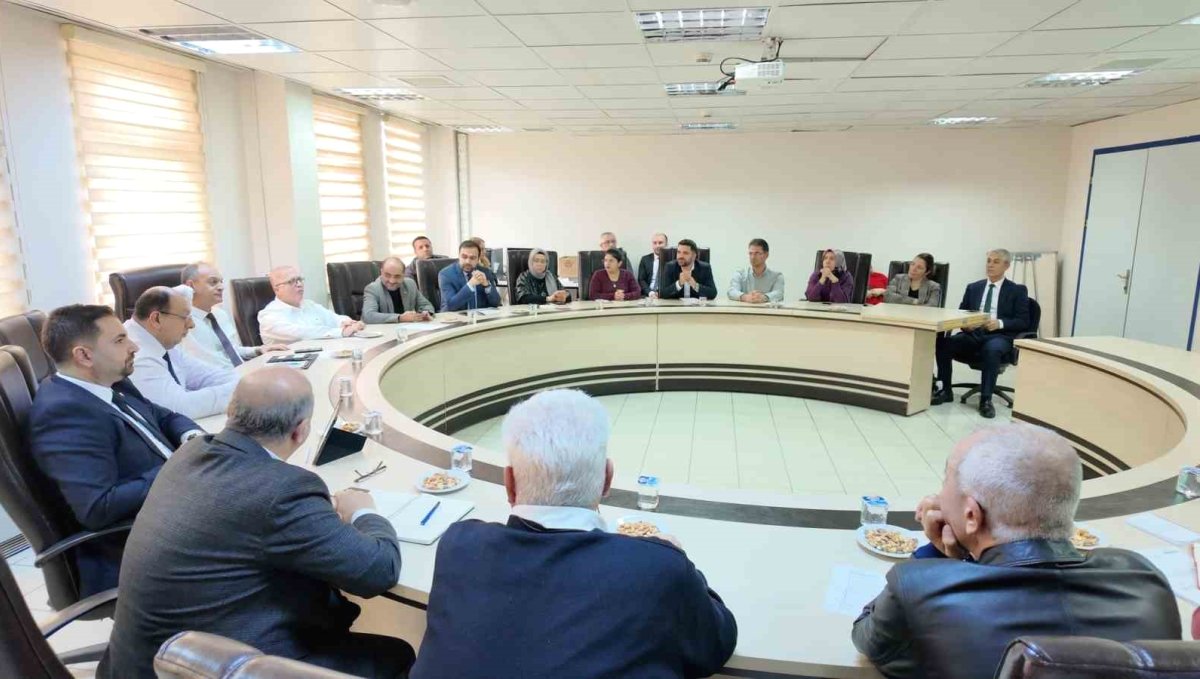 Elazığ'da kamu hastaneleri hizmetleri değerlendirildi