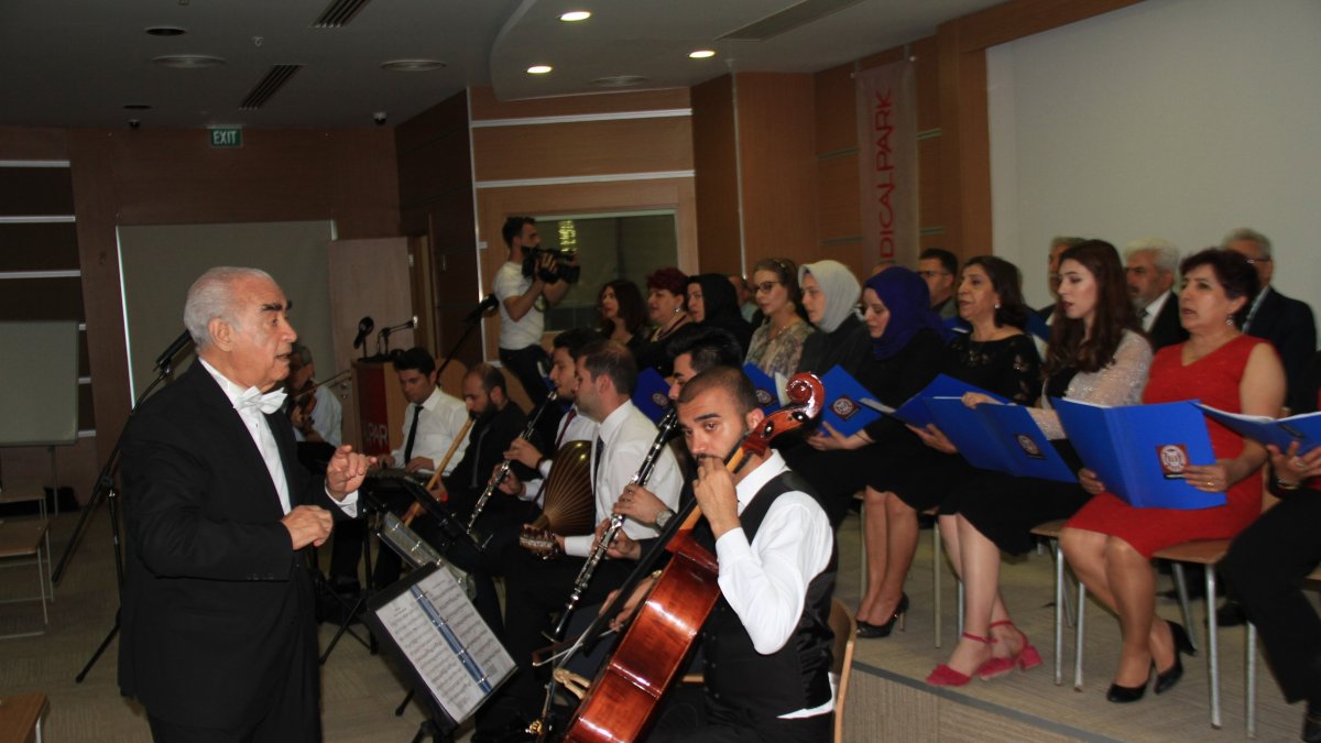 Elazığ'da kanser hastaları için moral konseri düzenlendi