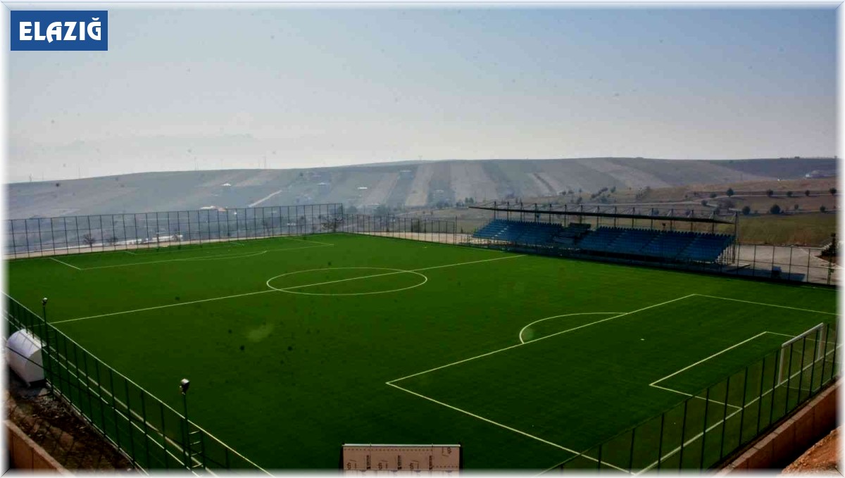 Elazığ'da Karayolları ve İl Özel İdare sahaları yenilendi