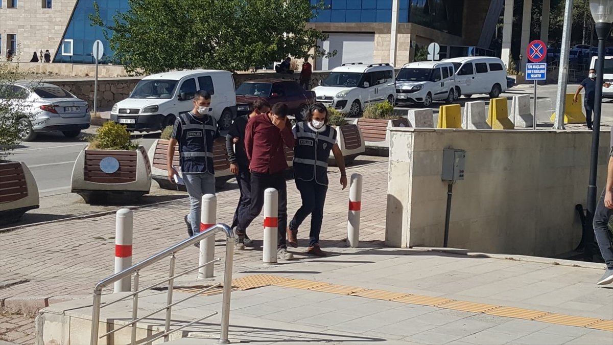 Elazığ'da kombi hırsızlığı şüphelileri tutuklandı