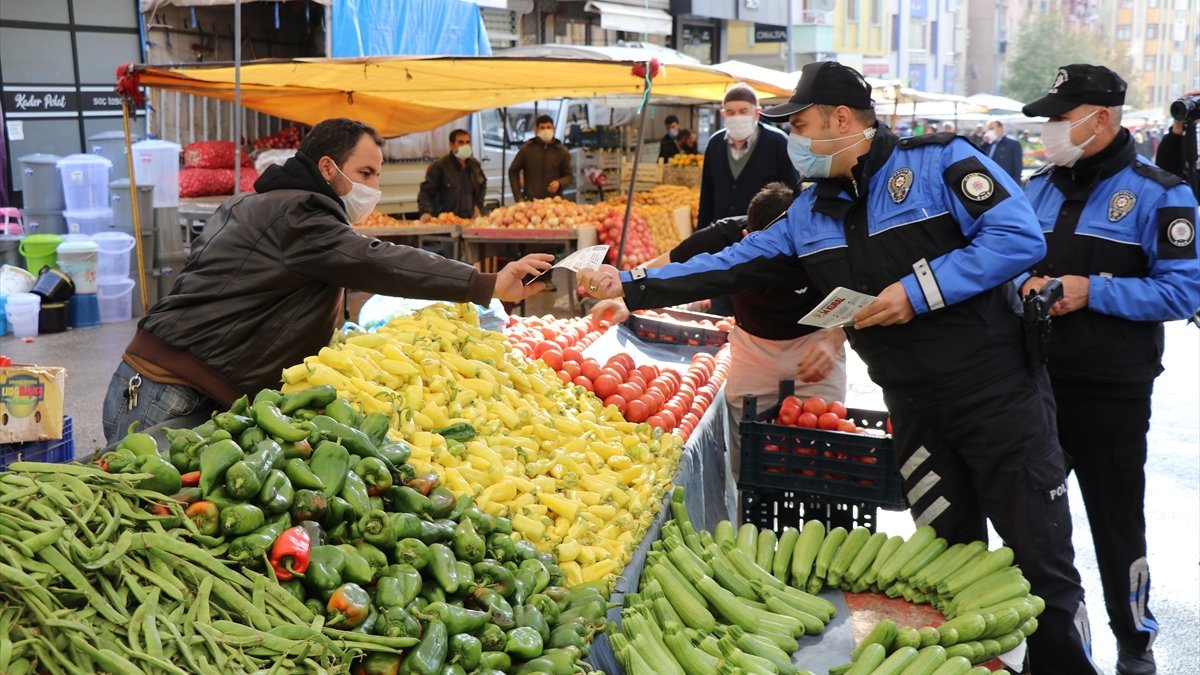 Elazığ'da Kovid-19 denetimleri devam ediyor