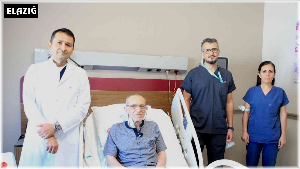 Elazığ'da, küçük bir kesiden akciğer kanseri ve göğüs kitlesi ameliyatları yapıldı