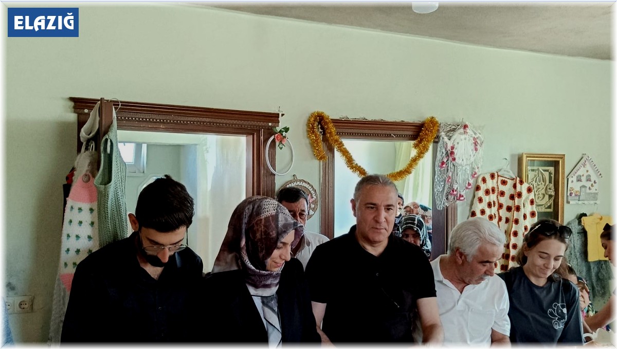 Elazığ'da kursiyerler ürettiği ürünler sergilendi