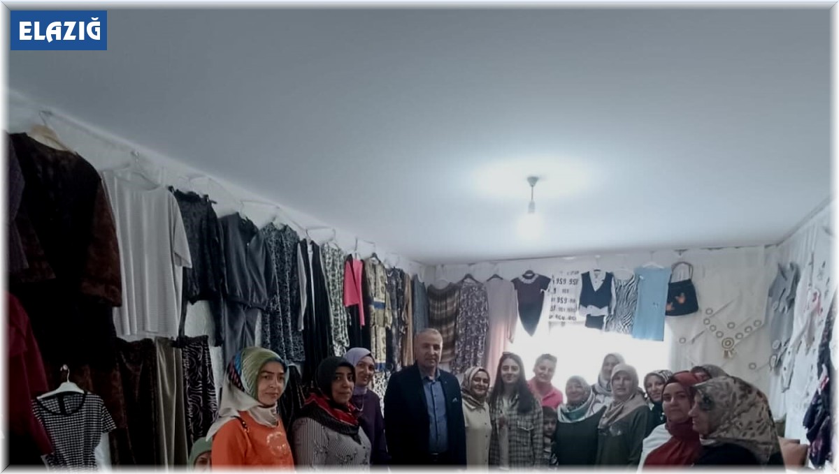 Elazığ'da kursiyerlerin ürettiği ürünler sergilendi