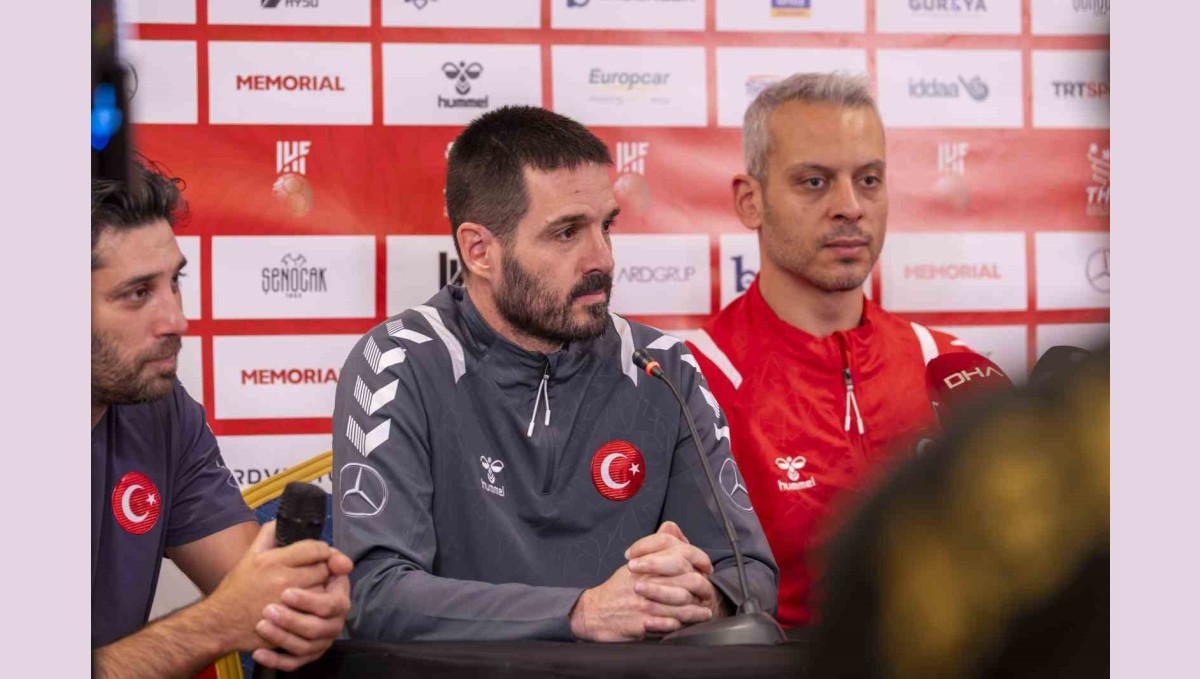 Elazığ'da milli maç heyecanı