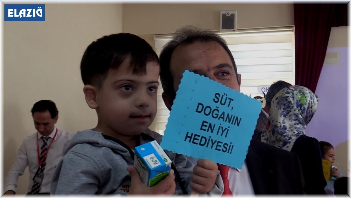 Elazığ'da miniklere okul sütü dağıtıldı