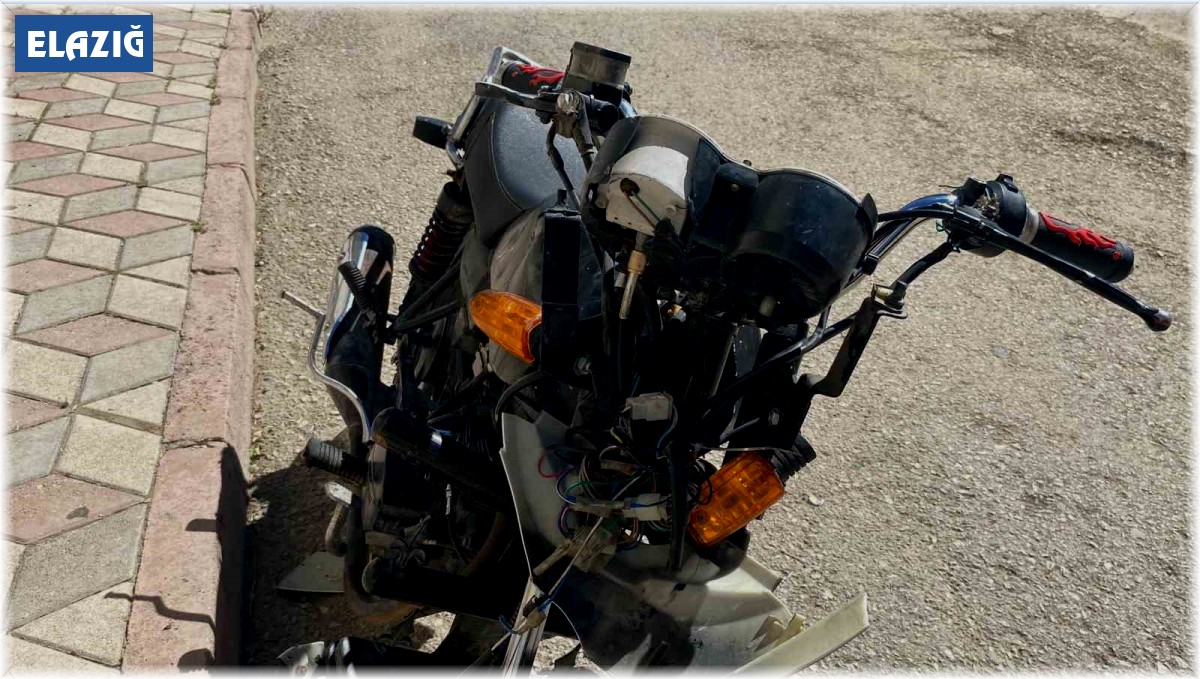 Elazığ'da motosiklet kazası: 1 yaralı