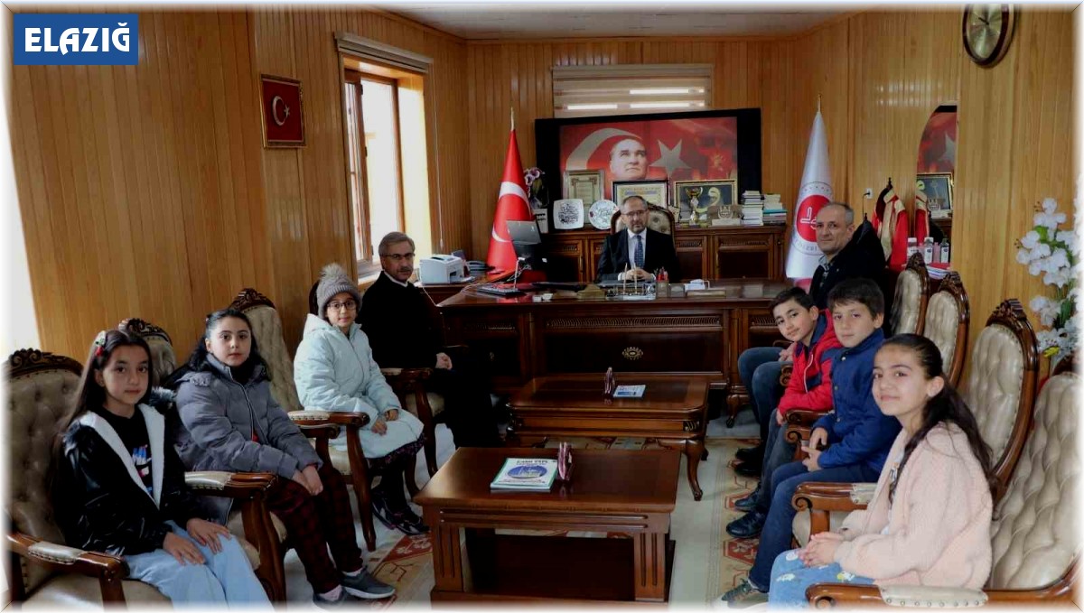 Elazığ'da öğrencilerden Filistin'e anlamlı destek