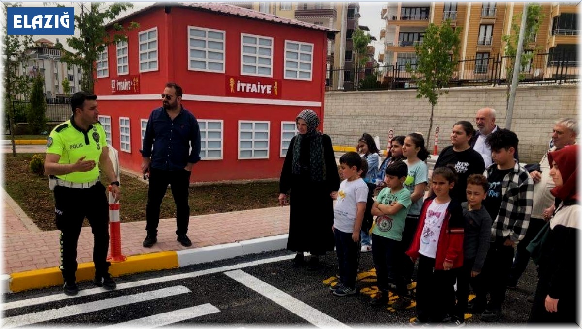 Elazığ'da öğrencilere trafik eğitimi verildi