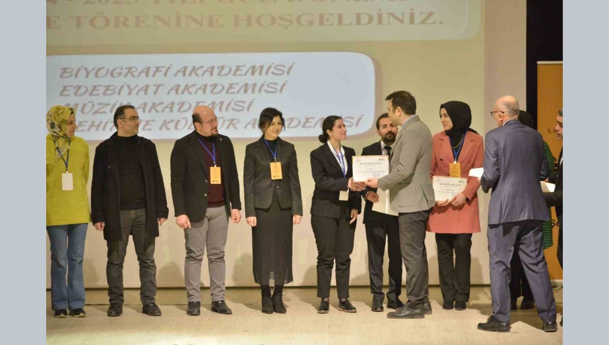 Elazığ'da Öğretmen Akademileri Projesi'nde ilk dönem eğitimleri sona erdi