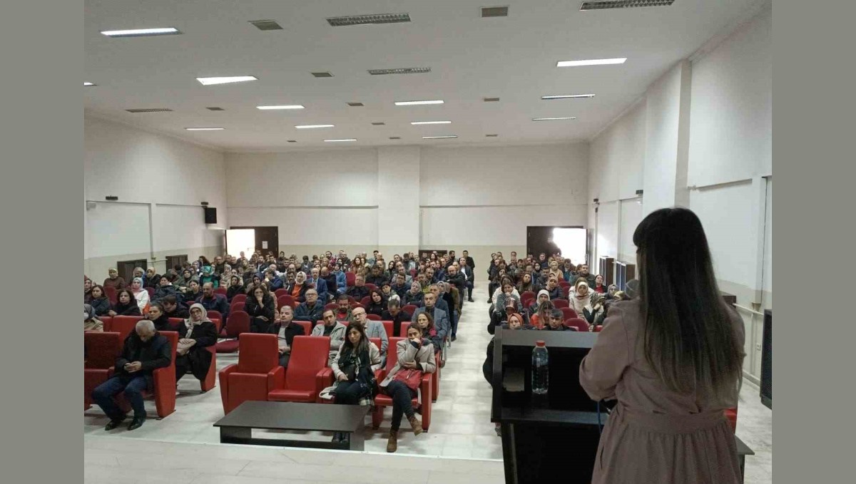 Elazığ'da öğretmenlere diyabet eğitimi