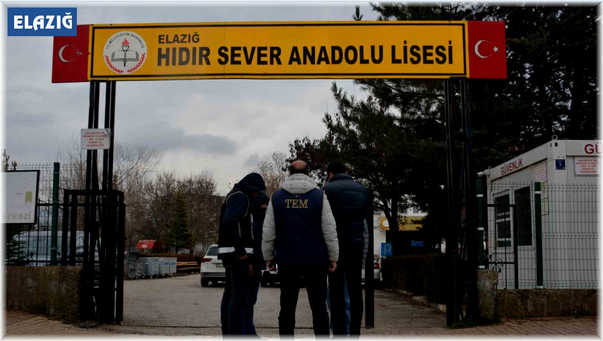 Elazığ'da okul önü denetimleri sürüyor