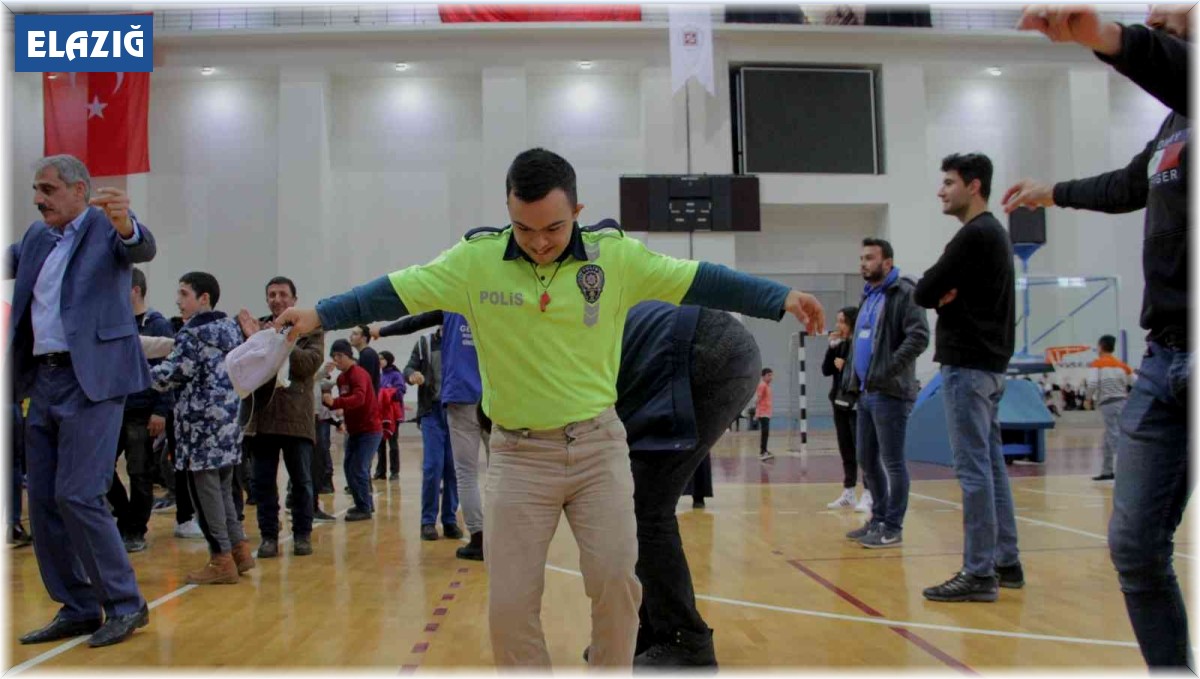 Elazığ'da onlarca özel birey, 'Engelliler Şenliği'nde buluştu