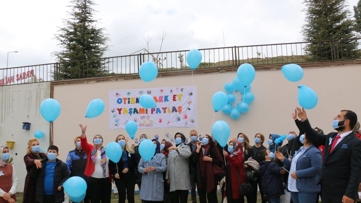 Elazığ'da, 'Otizm Farkındalık Günü' etkinliği