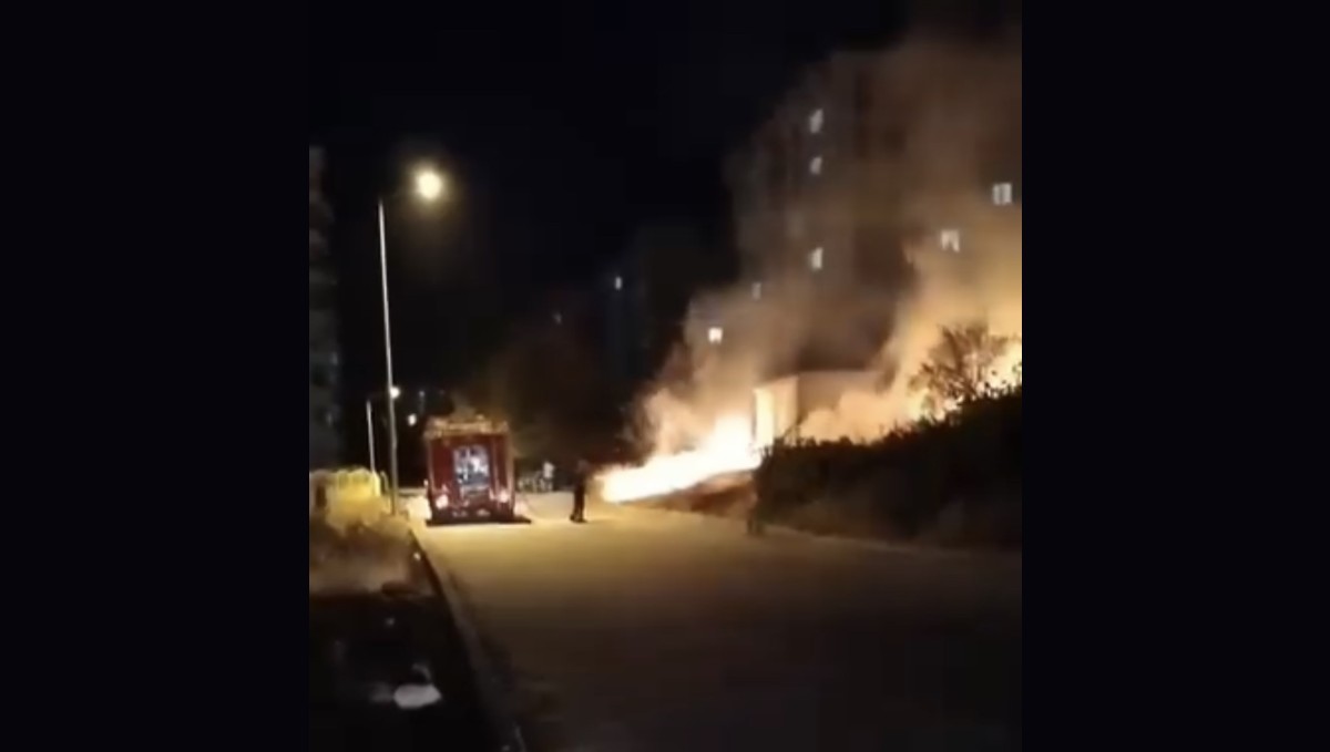 Elazığ'da otluk alanda çıkan yangın söndürüldü