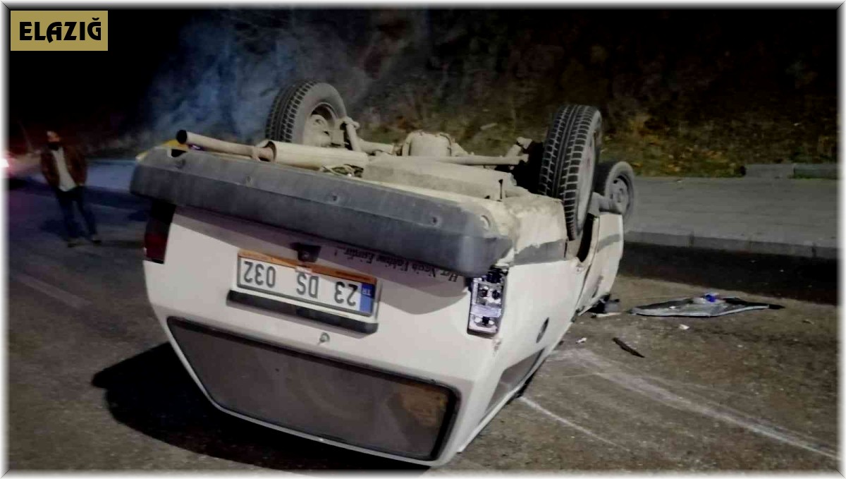 Elazığ'da otomobil takla attı: 2 yaralı