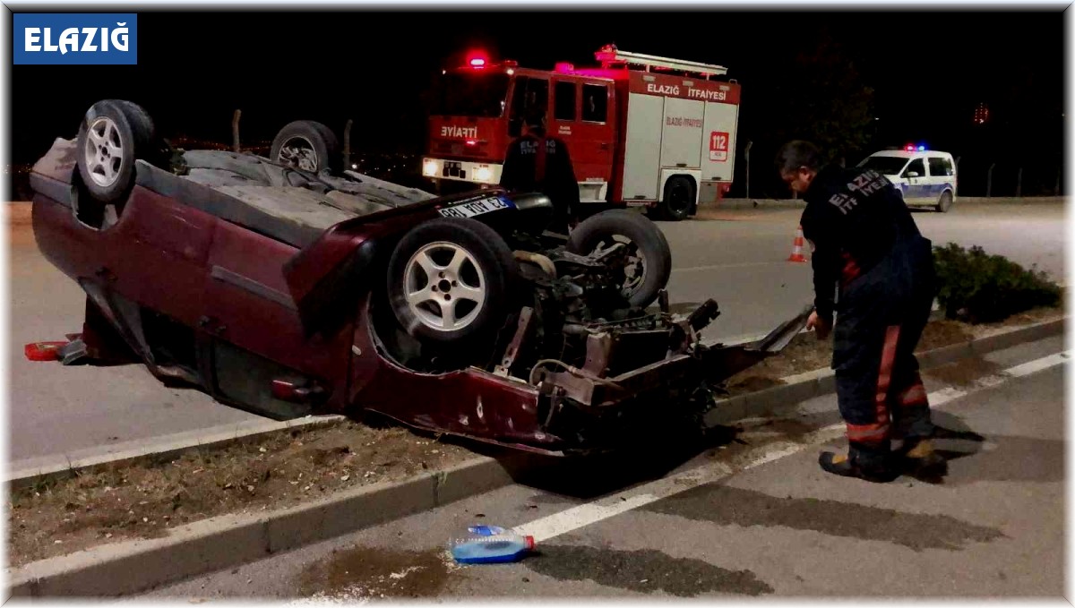 Elazığ'da otomobil takla attı: 3 yaralı