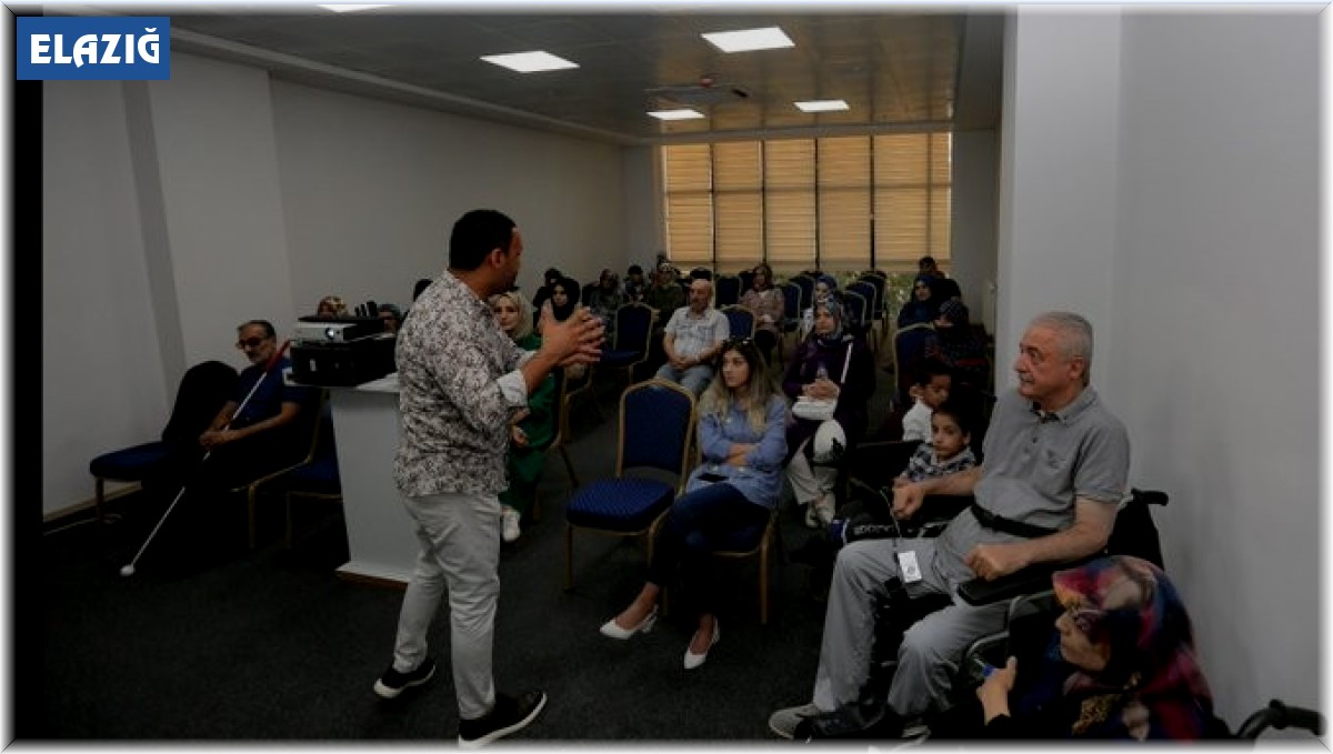 Elazığ'da 'Özel çocuk ailesi olmak' semineri gerçekleştirildi