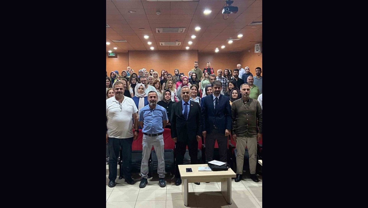 Elazığ'da personele etkili konuşma ve diksiyon eğitimi