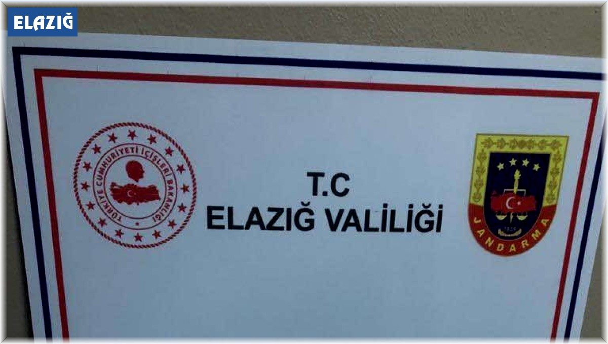 Elazığ'da pet şişe içerisine zulalanmış esrar ele geçirildi
