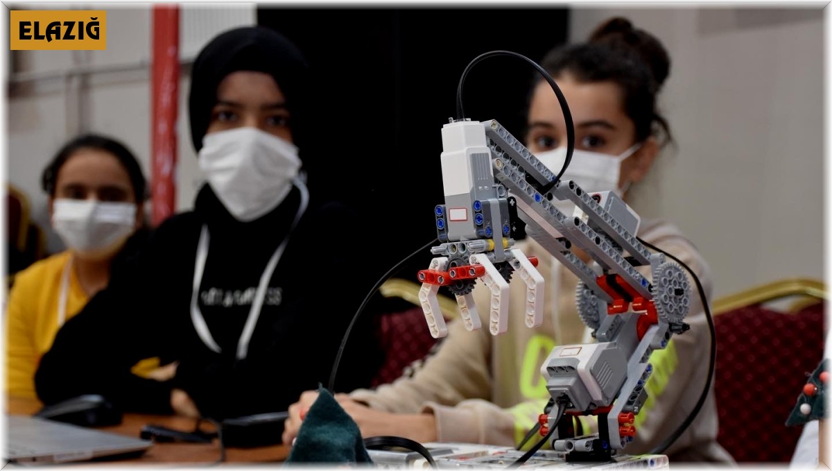 Elazığ'da Robotik ve Kodlama Proje Şenliği başladı