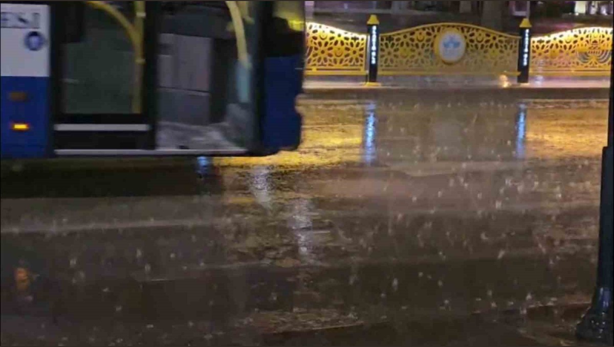 Elazığ'da sağanak yağış