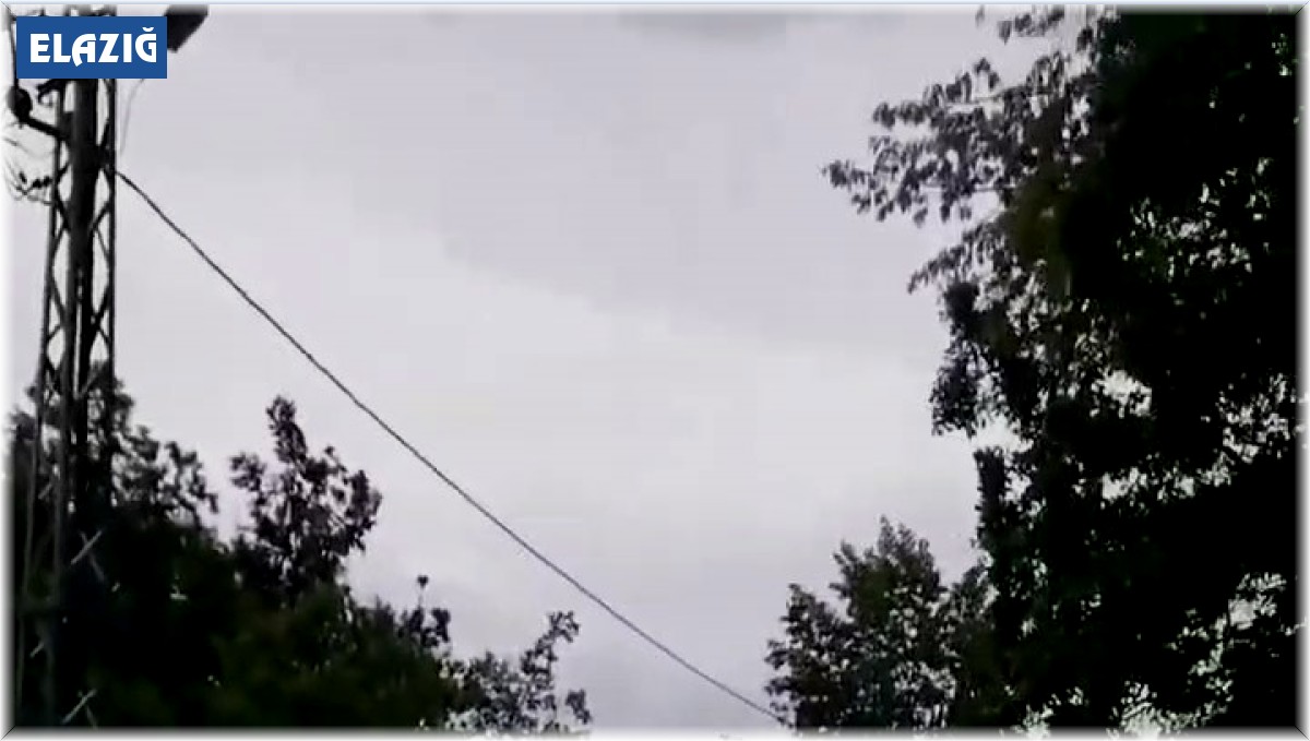 Elazığ'da sağanak yağış etkili oldu: Dereler taştı, tarım arazileri zarar gördü