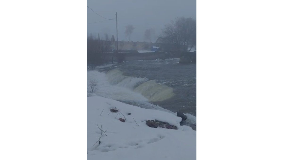 Elazığ'da sağanak yağış sonrası dereler coştu