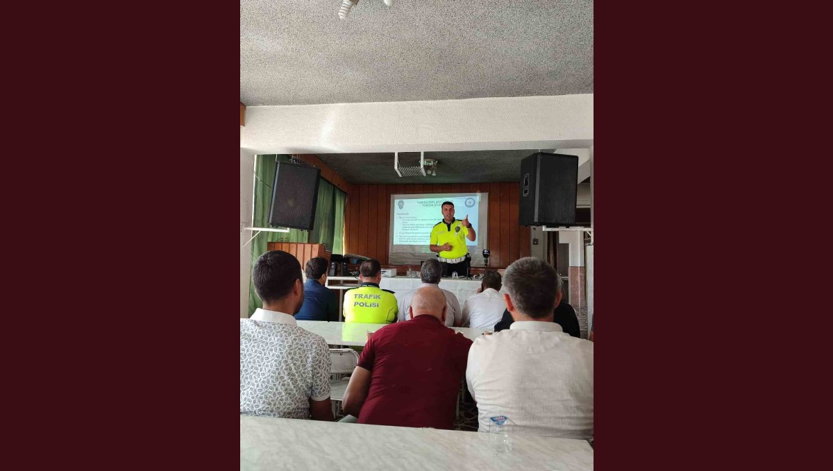 Elazığ'da servis şoförlerine trafik ve güvenlik eğitimi
