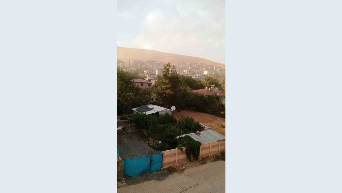 Elazığ'da şiddetli fırtına etkili oldu