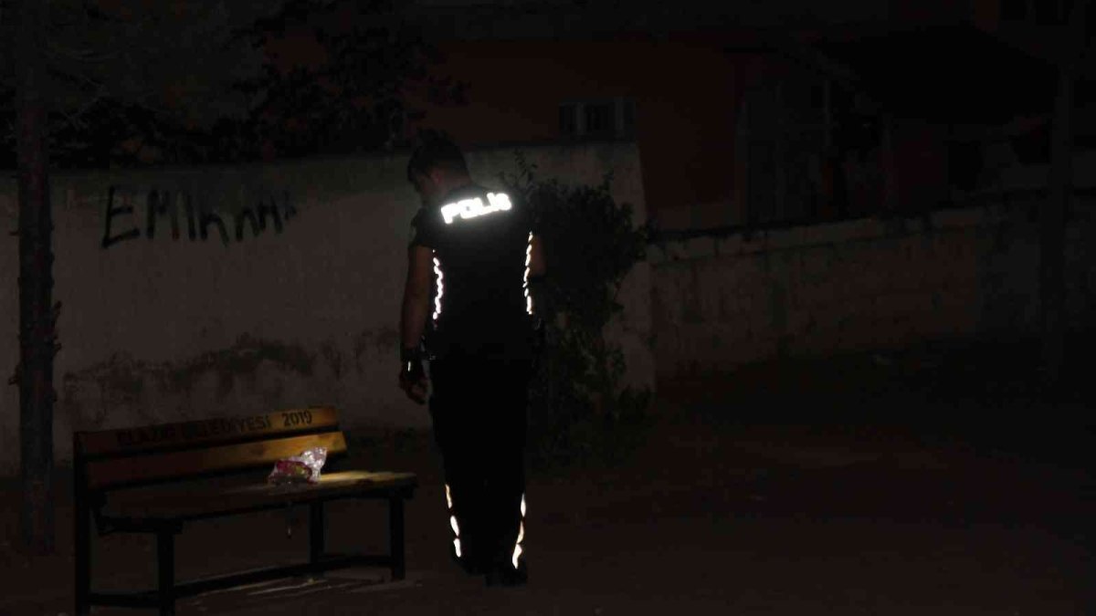 Elazığ'da silahlı kavgada parkta oturan kadınlar saçmaların hedefi oldu: 5 yaralı