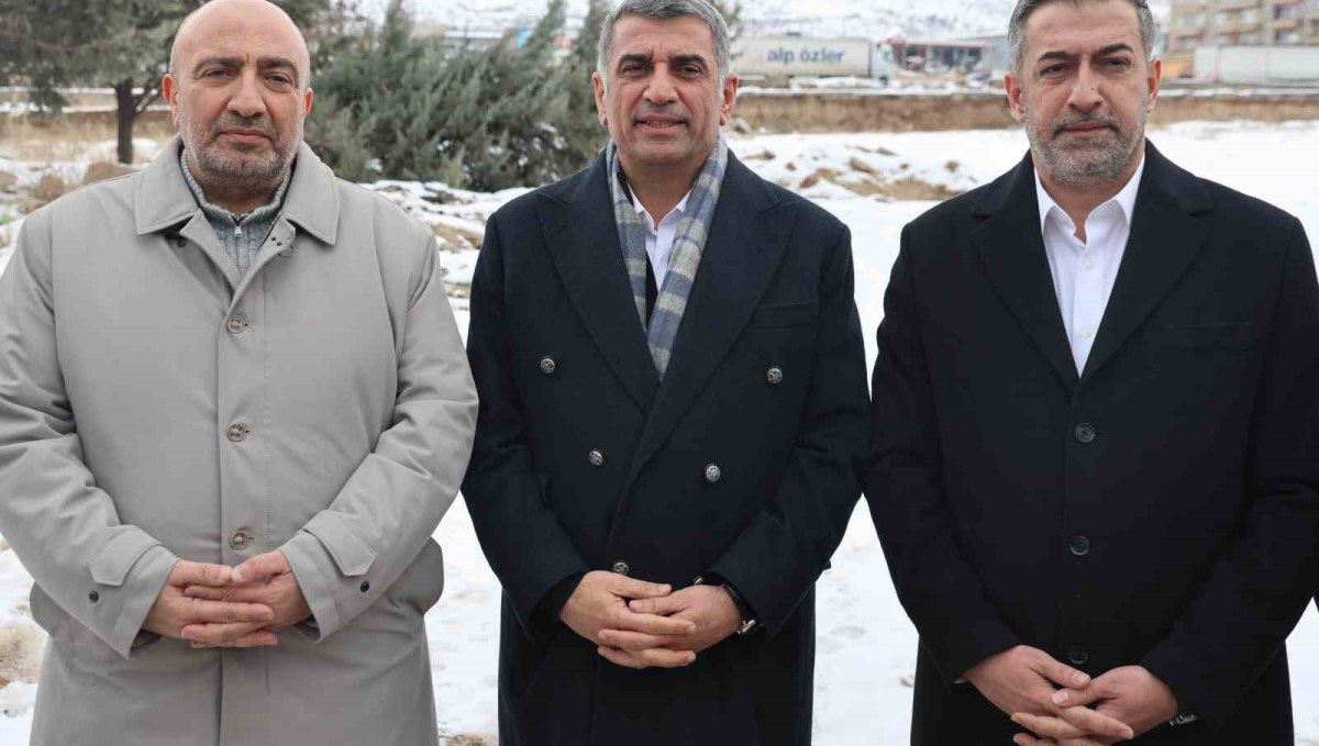 Elazığ'da siyasiler, yeni hastane için tek yumruk oldu