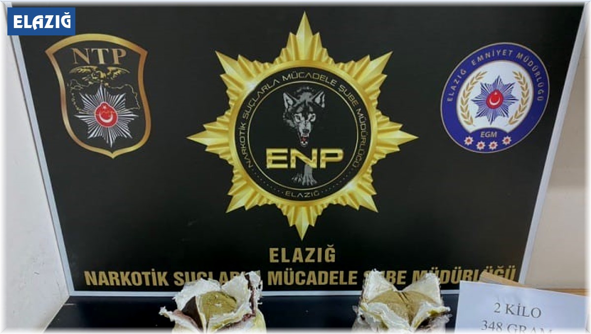 Elazığ'da sokak satıcılarına operasyon: 2 gözaltı