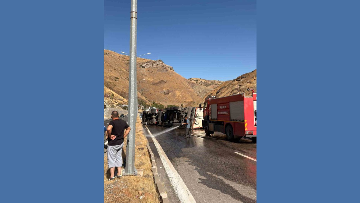 Elazığ'da tır devirdi: 1 yaralı
