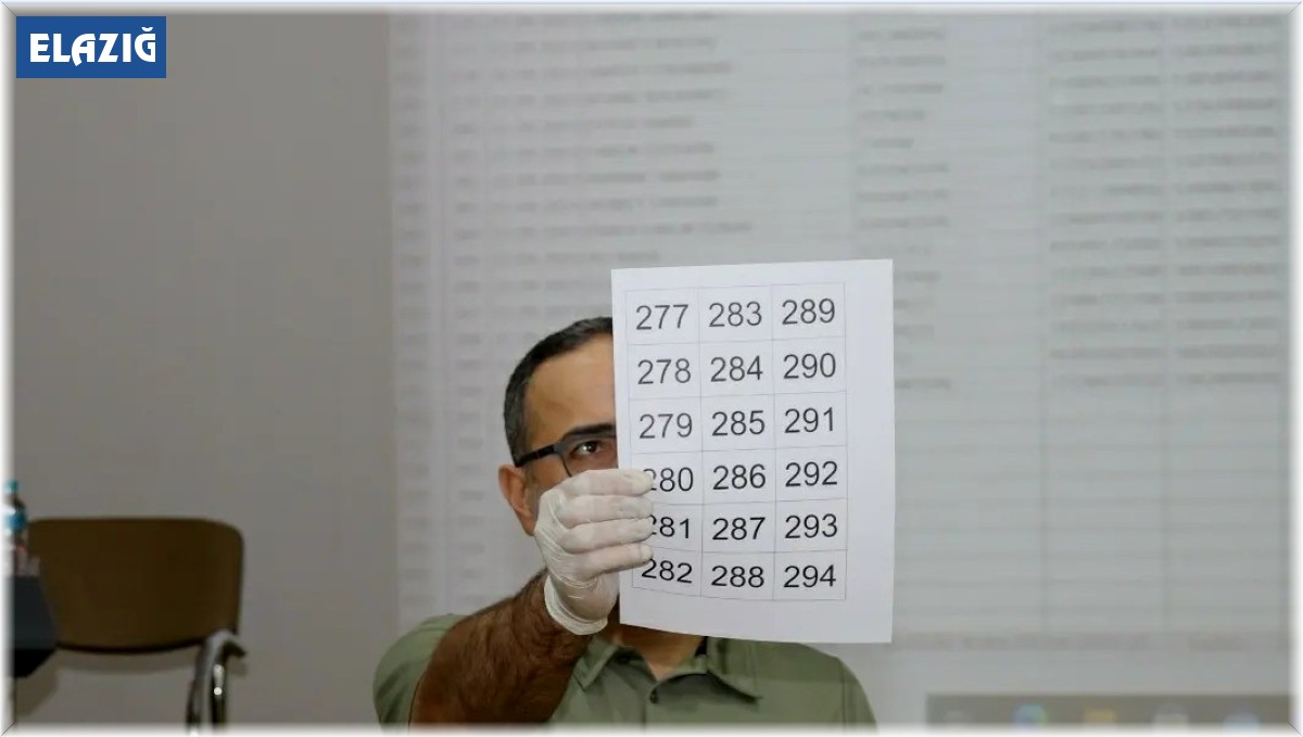 Elazığ'da tohumluk müracaatı yapan üreticilerin kura çekimi yapıldı