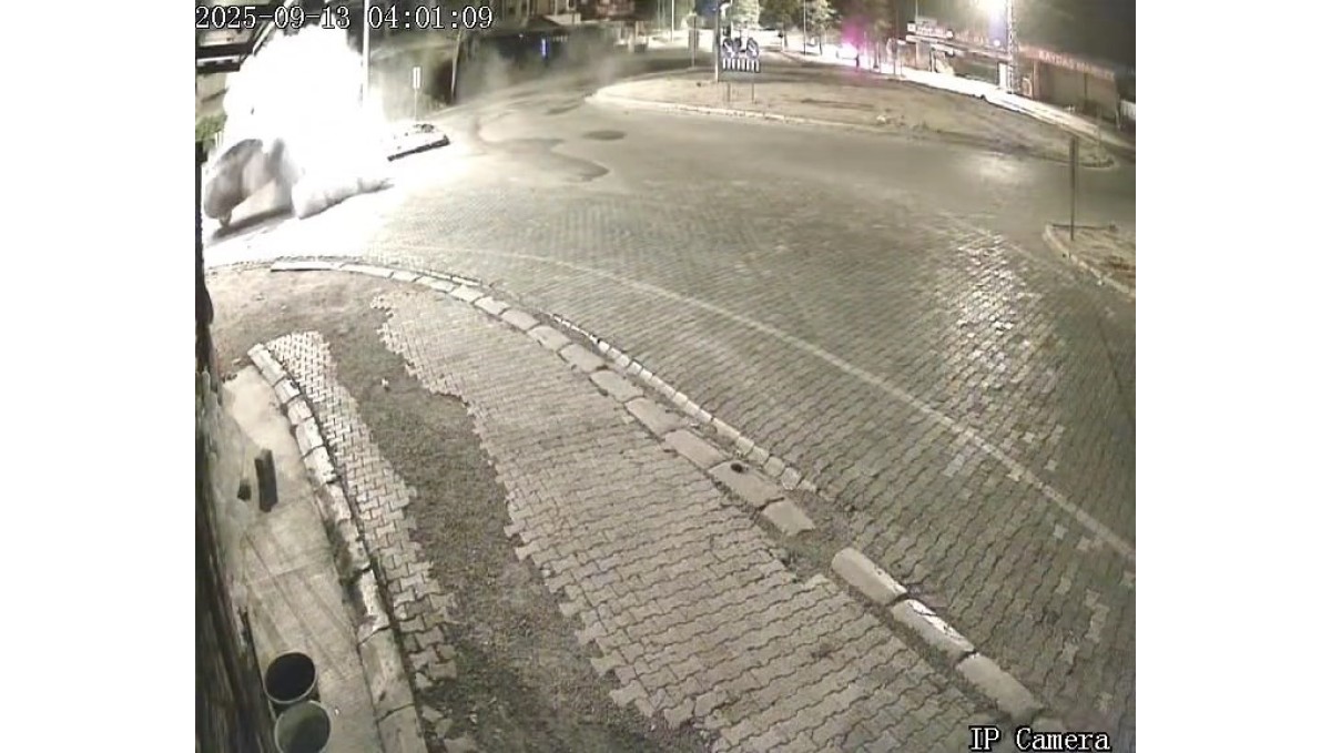 Elazığ'da trafik kazaları kameralara yansıdı