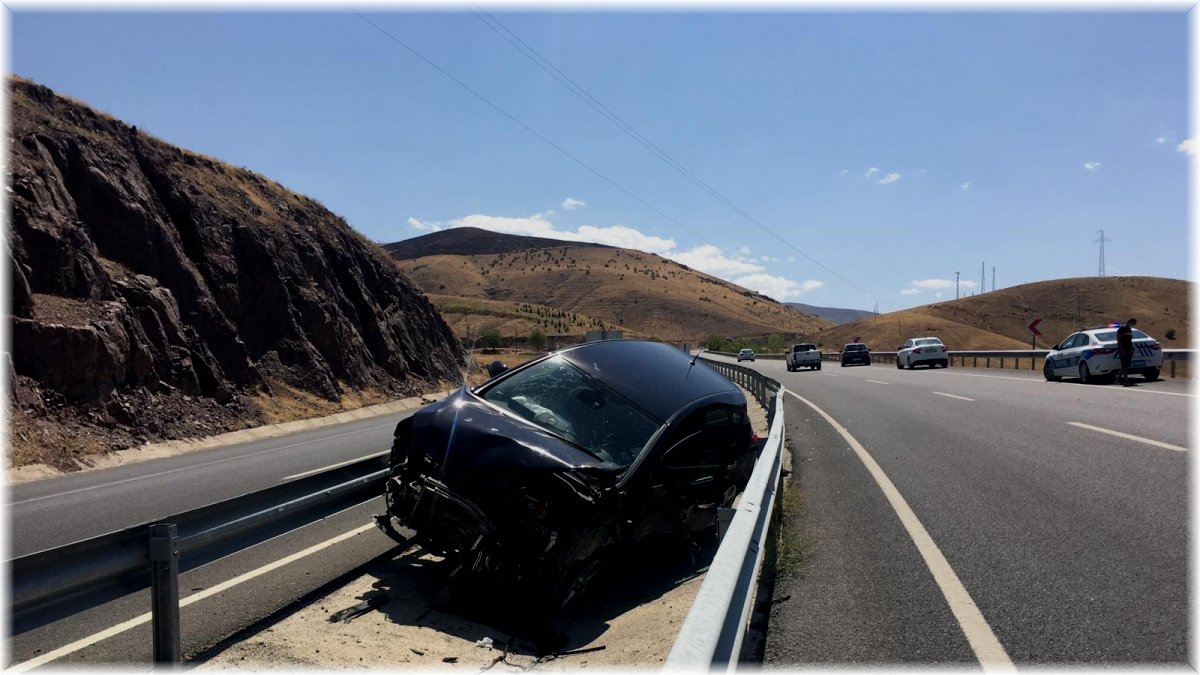 Elazığ'da trafik kazası: 1 ağır yaralı