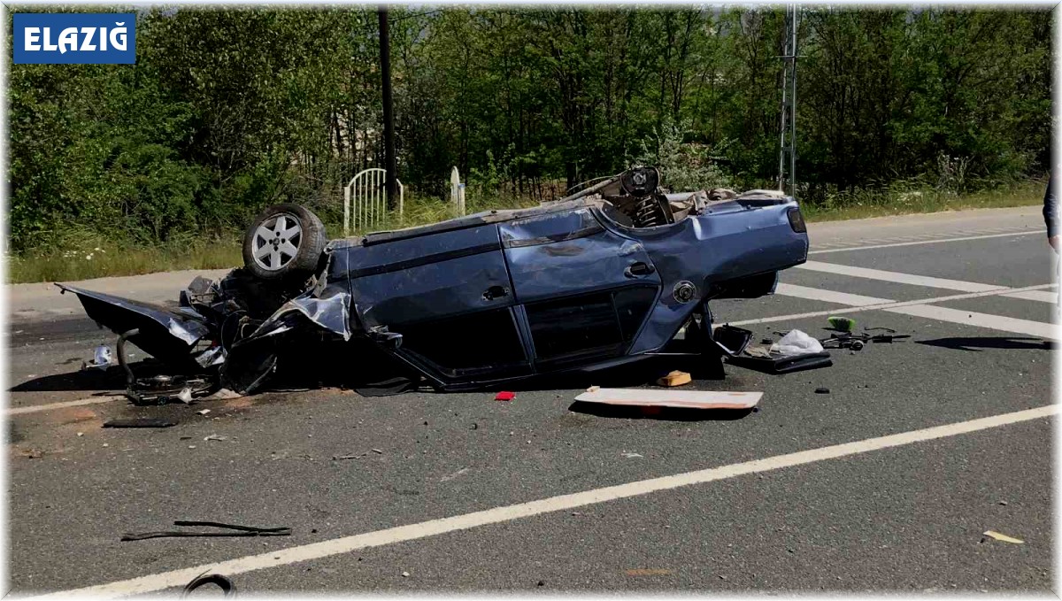 Elazığ'da trafik kazası: 1'i ağır 3 yaralı
