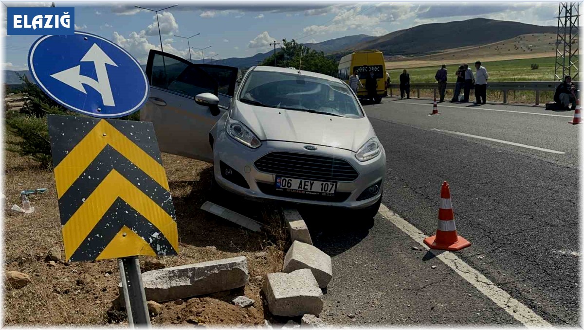 Elazığ'da trafik kazası: 1'i ağır 4 yaralı